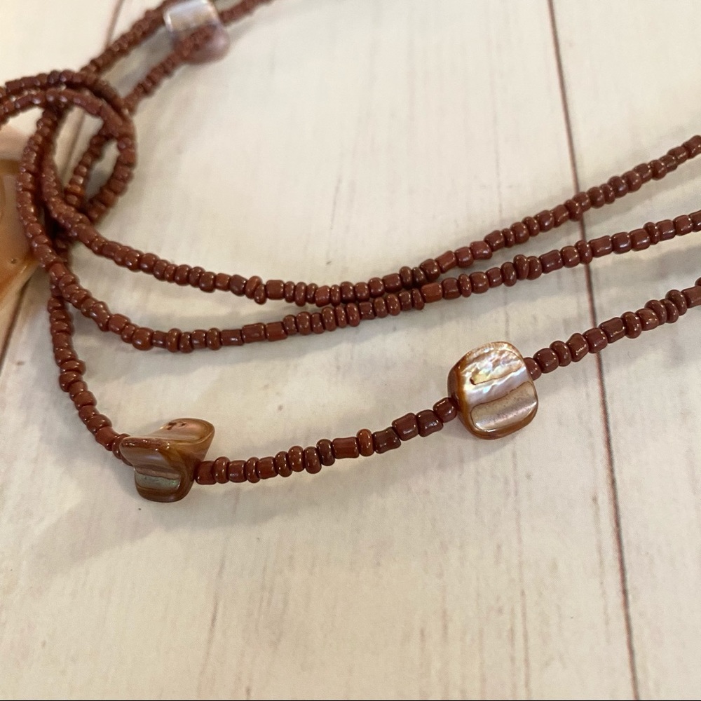 Brown Shell Necklace - Picture 4 of 6